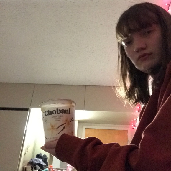 Meet your Posher, Miriam - Picture 2 of 3